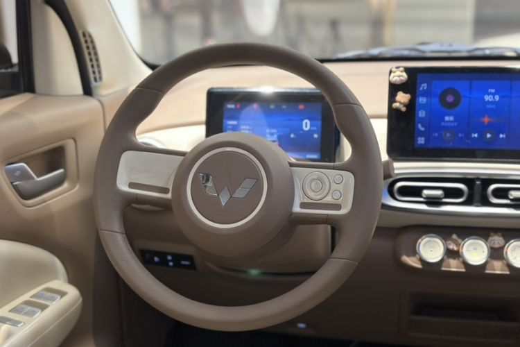 Used Wuling Hongguang MINIEV 2025 Four-Door Version Premium Edition