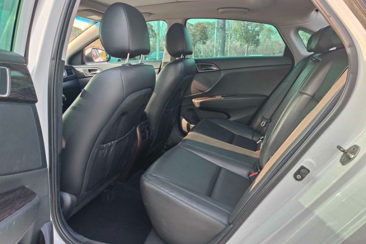 Used Hyundai Mistra 2017 1.8L Automatic Deluxe DLX Model China V Emission Standard Interior 1