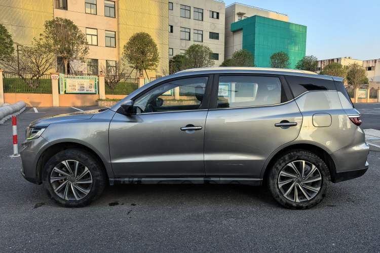 Used Geely Auto Vision X6 2020 1.4T Manual Luxury Model
