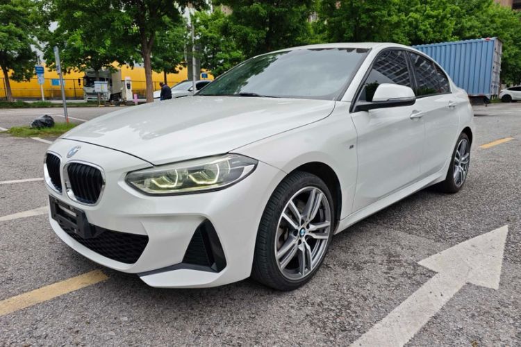 Used BMW 1 Series 2019 120i Leading Model M Sport Package Front Left 45 Deg