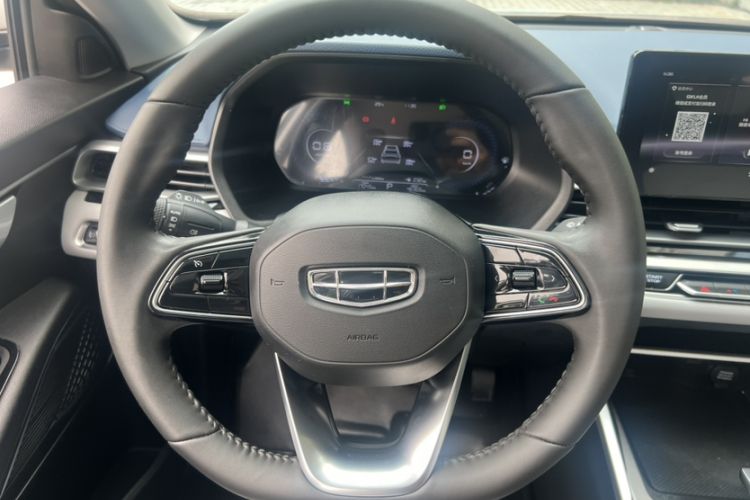 Used Geely Auto Emgrand 2022 4th Generation 1.5L CVT Flagship Model Steering Wheel