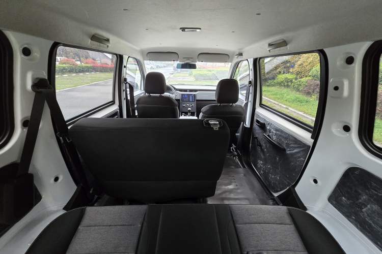 Used Wuling Hongguang PLUS 2020 1.5L Manual Standard Edition 7-Seater
