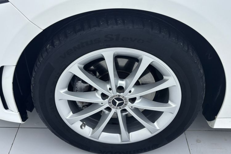 Used Mercedes-Benz A-Class 2022 Restyled A 200 L Sport Sedan Fashion Version Exterior 9