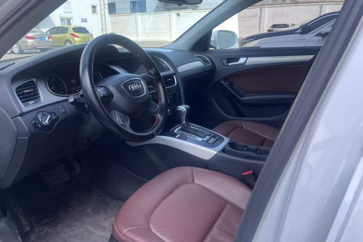 Used Audi A4L 2015 30 TFSI Automatic Comfort Model