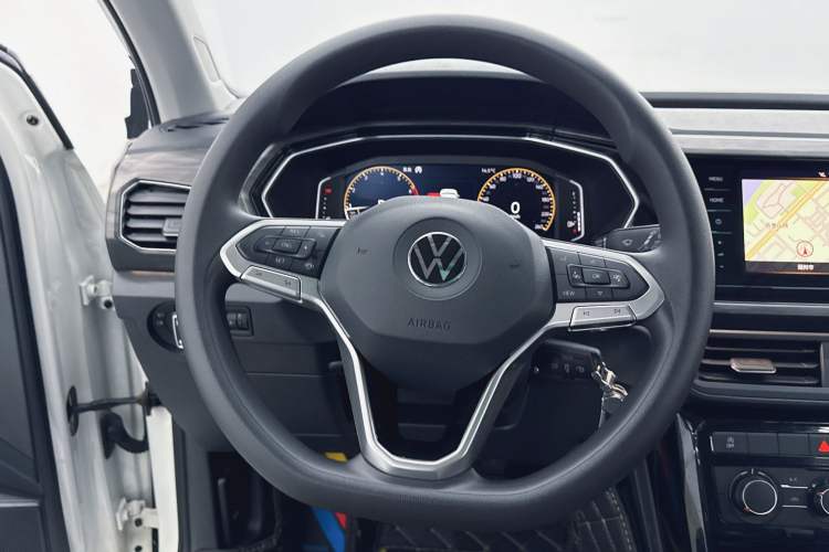 Used Volkswagen Tacqua 2020 1.5L Automatic Yue Interior 3