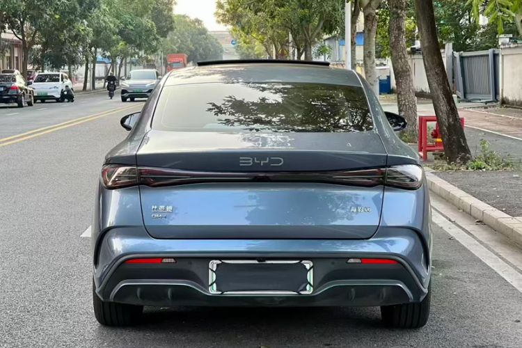 Used BYD Seal 06 New Energy 2024 DM-i 120KM Prestige Model Exterior 5