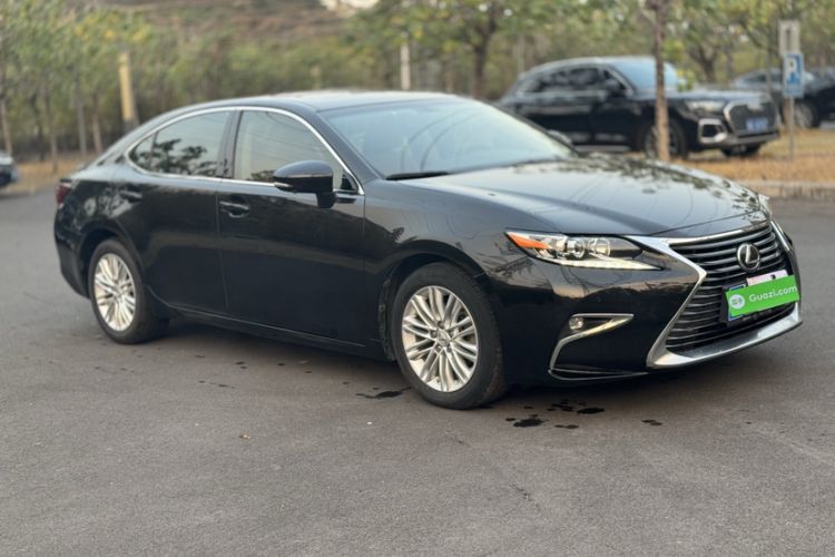 Used Lexus ES 2016 200 Midnight Special Limited Edition
