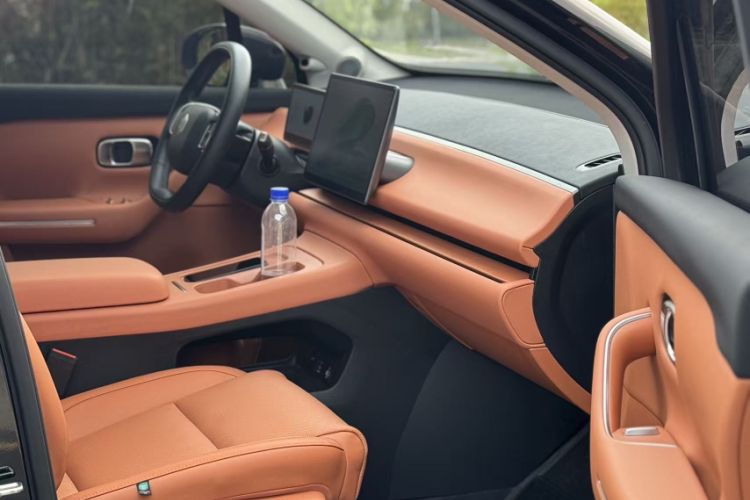 Used Leapmotor C16 2024 Pure Electric 520 Deluxe Edition Interior 4