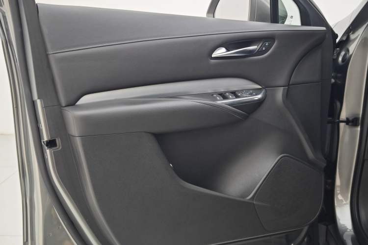 Used Cadillac XT4 2018 28T Two-Wheel Drive Leading Version