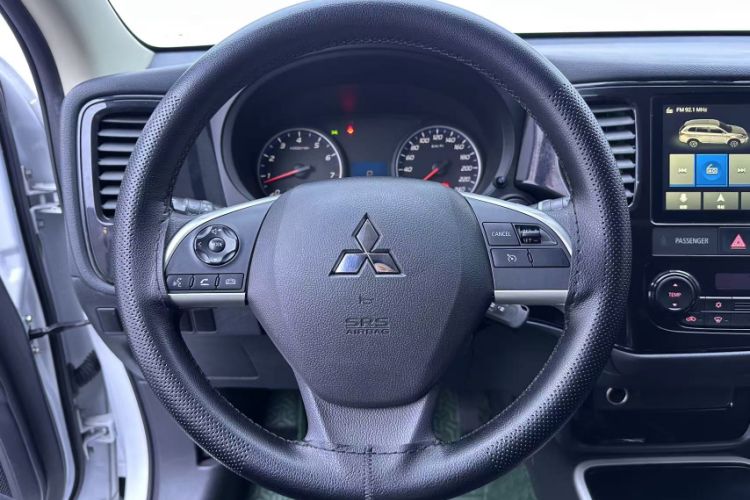 Used Mitsubishi Outlander 2021 2.0L Two-Wheel Drive Comfort Edition 5 Seats