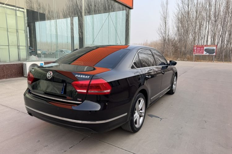 Used Volkswagen Passat 2014 1.8TSI DSG Prestige Navigation Edition
