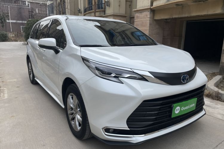 Used Toyota Sienna 2023 2.5L Hybrid Comfort Edition