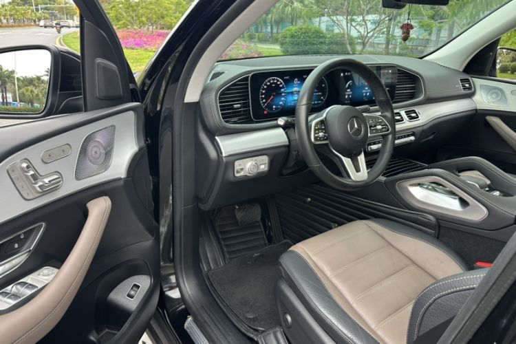 Used Mercedes-Benz GLE 2021 GLE 450 4MATIC AMG Line Interior 5