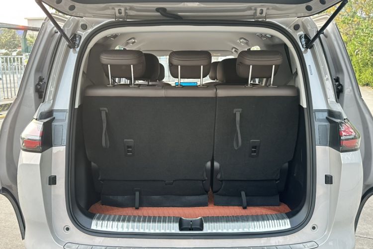 Used Wuling Starlight 730 2025 Model Pure Electric 500km Luxury Edition