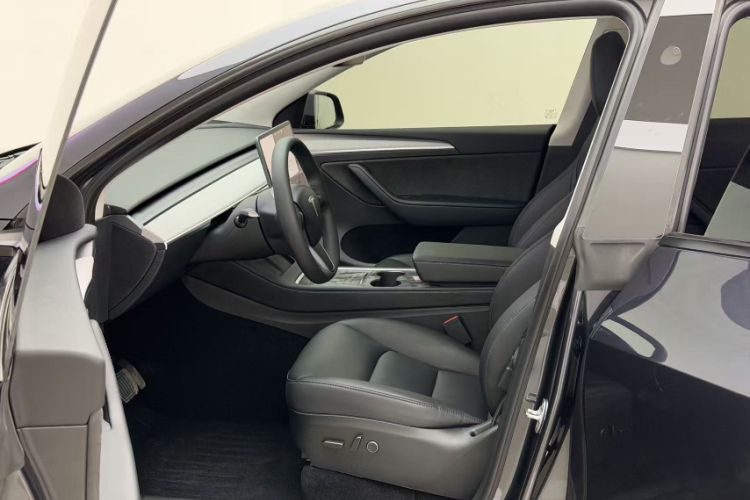 Used Tesla Model Y 2024 Rear-Wheel-Drive Version