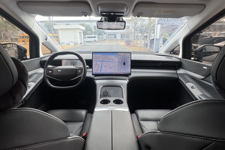 Used XPeng X9 2024 702 Ultra-Long Range Pro
