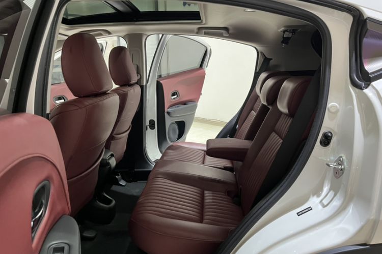 Used Honda Vezel 2020 1.5L CVT Pioneer Edition
