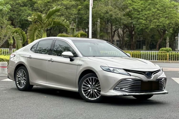 Used Toyota Camry 2019 Revised Version Dual-Engine 2.5 HG Luxury Edition Exterior 5
