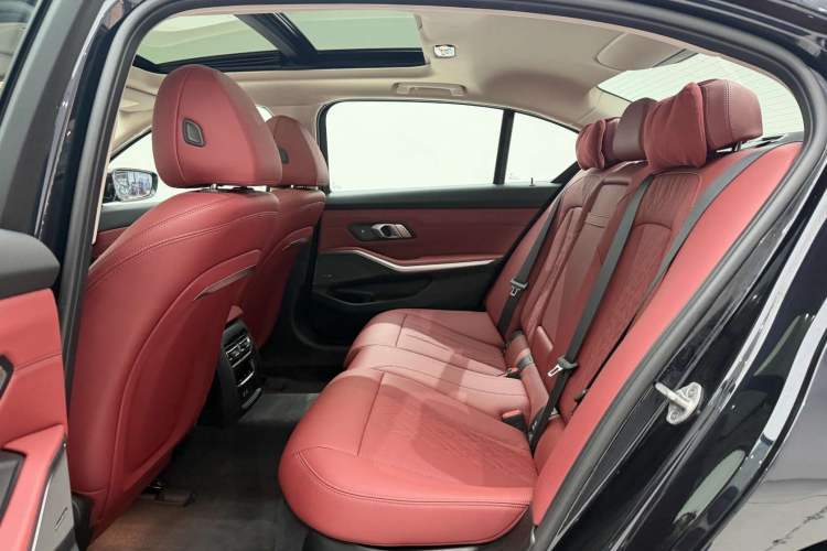 Used BMW i3 2025 eDrive 40 L Midnight Sports Package