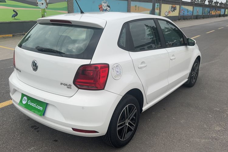 Used Volkswagen Polo 2016 1.6L Automatic Comfort Model
