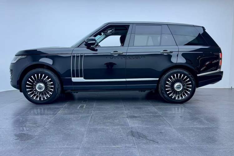 Used Land Rover Range Rover 2022 3.0 L6 360 PS Grand Edition
