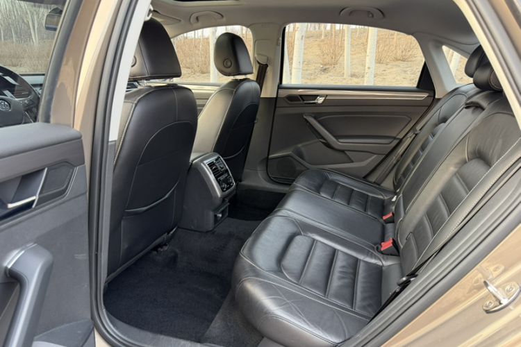 Used Volkswagen Passat 2017 330TSI DSG Luxury Edition
