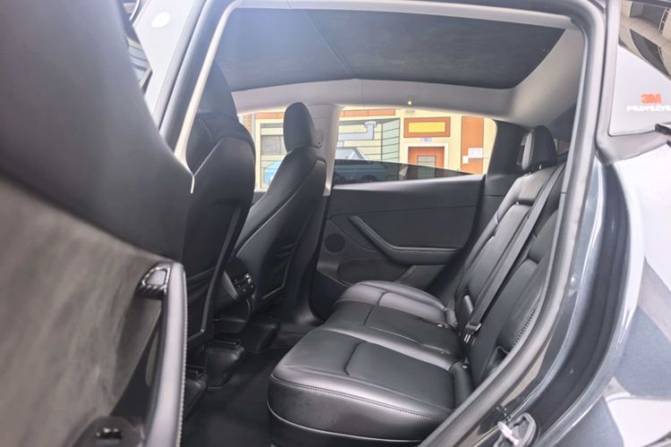 Used Tesla Model Y 2024 Rear-Wheel-Drive Version
