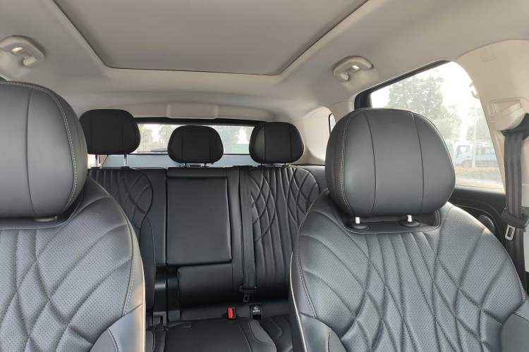 Used Chery Tiggo 9 2023 2.0T Dual-Clutch Two-Wheel Drive Leading Edition 5 Seats
