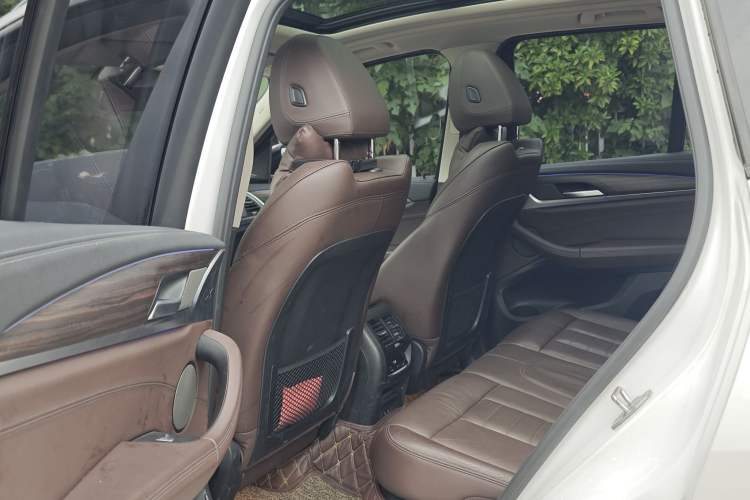 Used BMW X3 2021 xDrive28i M Sport Package Interior 4