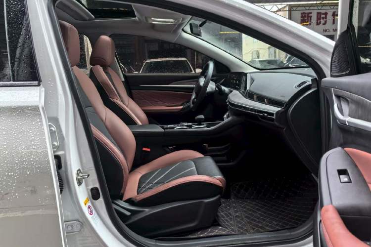 Used Changan Eado 2023 Changan Edition PLUS Blue Whale NE 1.4T GDI DCT Prestige Version