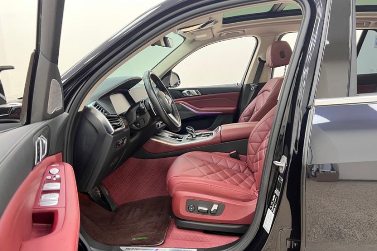 Used BMW X5 2022 Restyled xDrive 30Li Luxury Version M Sport Package
