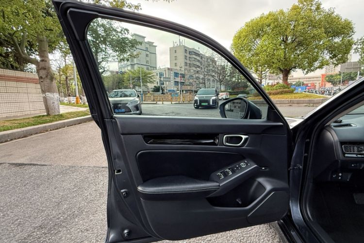 Used Honda Civic 2023 240TURBO CVT Dynamic Edition
