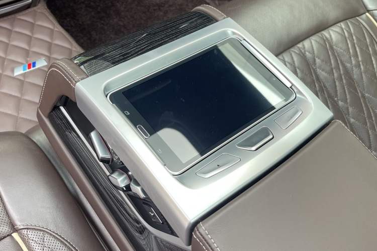 Used BMW 7 Series 2019 Updated 740Li Luxury Version M Sport Package Interior 7