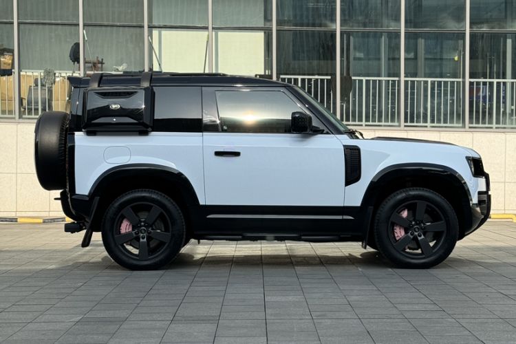 Used Land Rover Defender 2023 90 3.0T P400 XS
