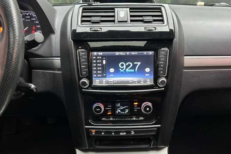 Used Haval H5 Classic 2018 Classic Edition 2.0T Manual 4x4 Prestige Model Interior 1