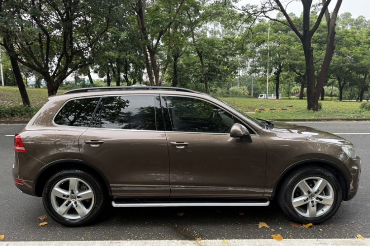 Used Volkswagen Touareg 2011 3.0 TSI Standard Version
