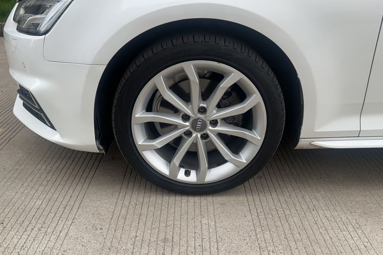 Used Audi A4L 2018 30th Anniversary Edition 40 TFSI Fashion Model Exterior 2