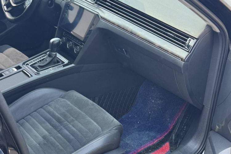 Used Volkswagen Magotan 2017 330TSI DSG Luxury Model Interior 7