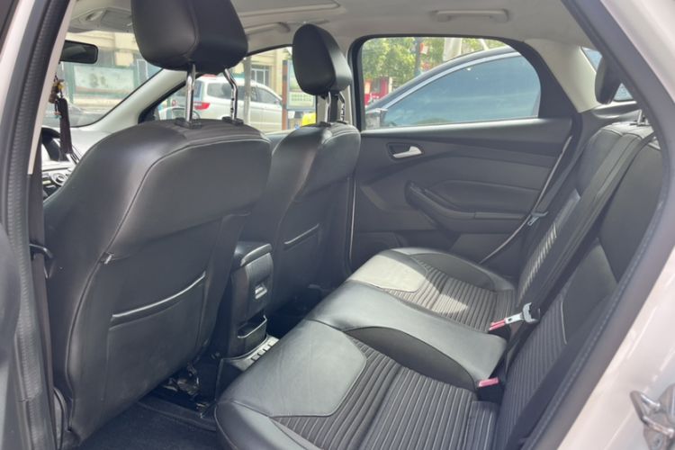 Used Ford Focus 2017 Sedan 1.6L Automatic Fashion Edition Smart Drive Version