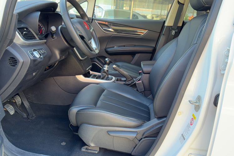 Used BYD Song MAX 2017 1.5T Manual Smart Connect Luxury 7-Seater