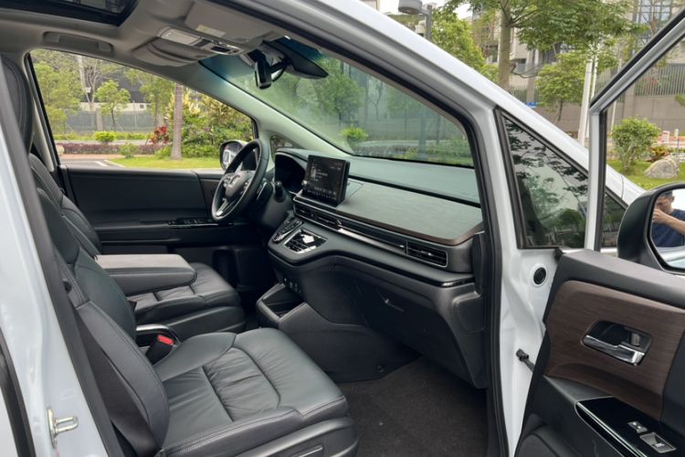 Used Honda Odyssey 2022 2.0L eHEV Sharp Supreme Edition
