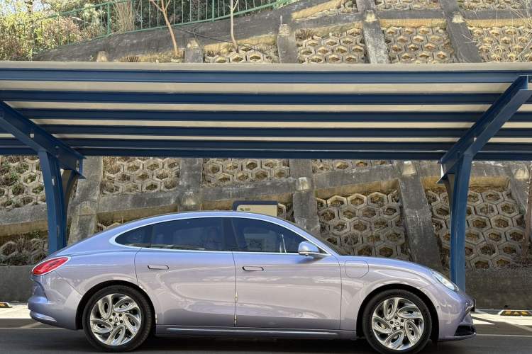 Used ORA Lightning Cat 2022 555 km Luxury Edition