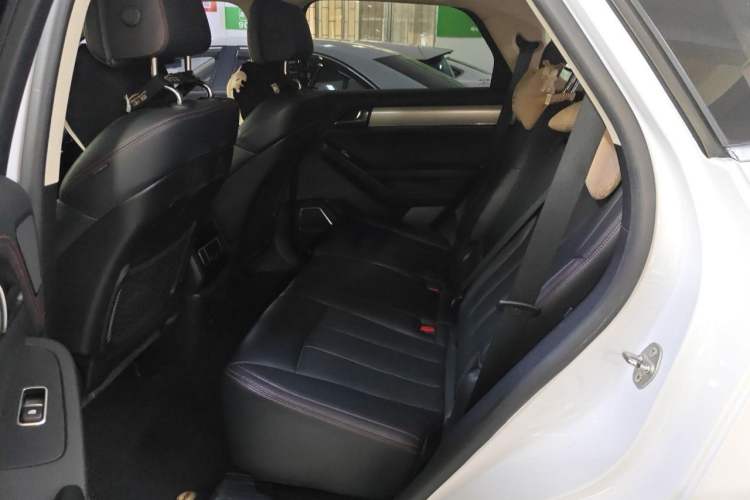 Used BYD Tang New Energy 2019 DM 2.0T All-Wheel Drive Connected Innovation Edition 7 Seats China VI Standard Interior 5