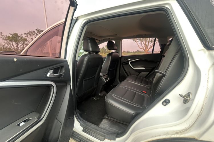 Used HYOSOW S6 2016 1.5T Manual Fashion Model