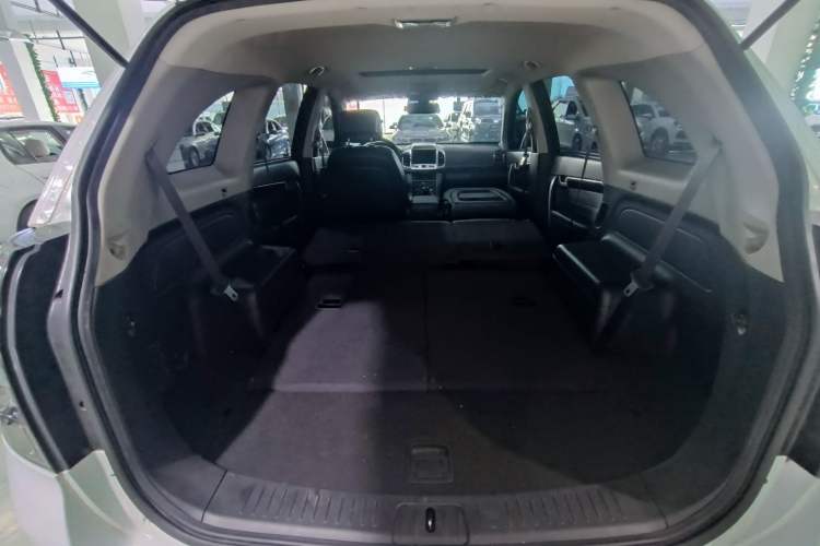 Used Chevrolet Captiva 2014 2.4L Two-Wheel Drive Urban Version 7 Seats
