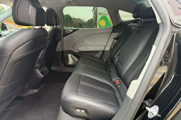 Used Zeekr 007 2024 Rear-Drive Enhanced Version 75 kWh