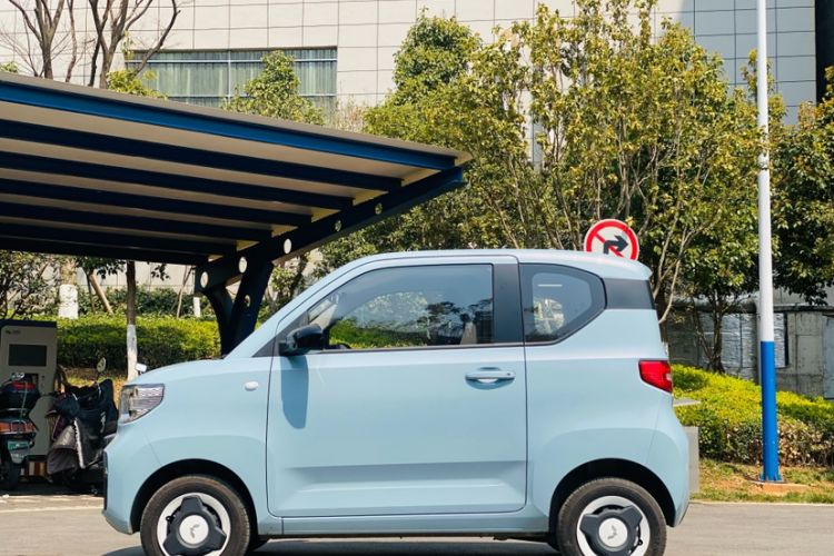 Used Wuling Hongguang MINIEV 2022 Easy Version Lithium Iron Phosphate