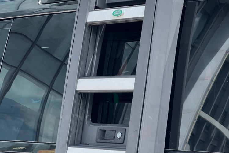 Used Land Rover Defender 2023 90 3.0T P400 XS