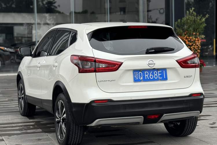 Used Nissan Qashqai 2021 2.0L CVT Luxury Edition Exterior 4