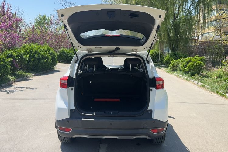 Used CHANGAN CS15 2017 1.5L Automatic Luxury Model with Sunroof
